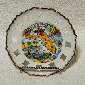 Vintage collection Florida Souvenir Decorative Plate with gold trim and yellow